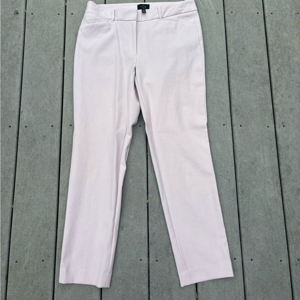 White House Black Market “The Slim Ankle Pant” Size 4